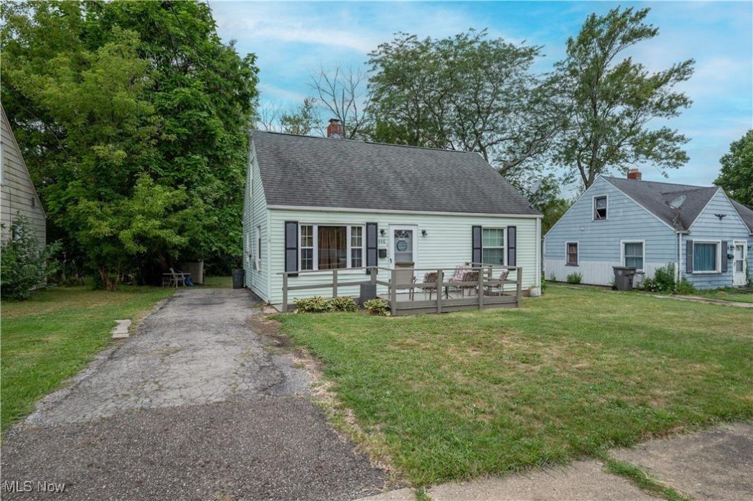 446 N Schenley Avenue, Youngstown, Ohio 44509
