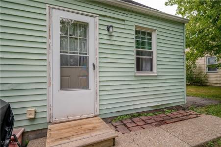 446 N Schenley Avenue, Youngstown, Ohio 44509