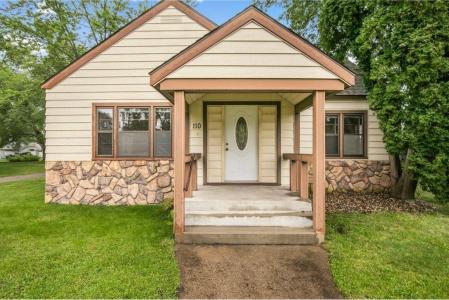 110 E Ash Street, Saint Joseph, מינסוטה 56374, ארצות הברית של אמריקה