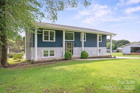 2310 24th Avenue NE unit: 7, Hickory, شمال كارولينا 28601, الولايات المتحدة