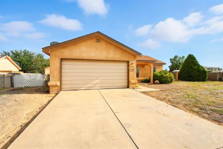 49 Milton Loop, Los Lunas, 新墨西哥州 87031, 美國