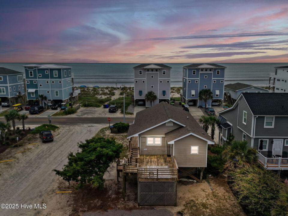 930 E Beach Drive, Oak Island, 北卡罗来纳州 28465, 美国