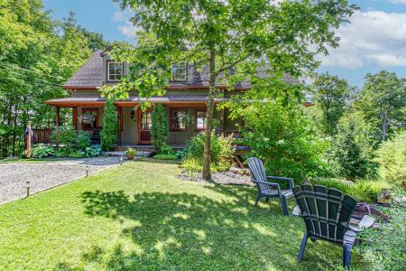 71  Ch. Eagle Nest, Saint-Adolphe-d'Howard, Quebec J0T 2B0, Canada