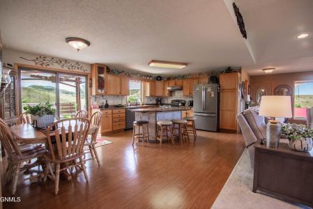 3535 East River Road, Medora, Dakota Du Nord 58645, États-Unis