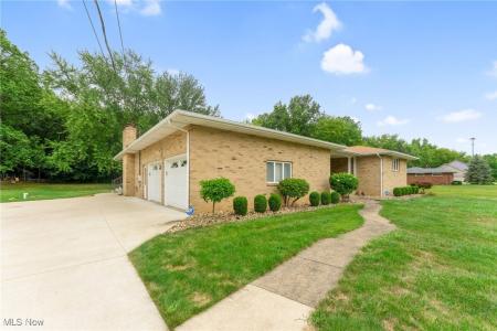 213 Struthers Liberty Road, Youngstown, 俄亥俄州 44505, 美國