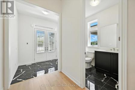 3250 MILLICENT AVENUE, Oakville (go Glenorchy), 安大略省 L6H 0V8, 加拿大