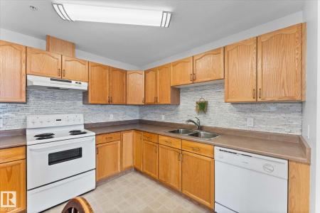 4703 43 AVENUE, Stony Plain, Alberta T7Z 2S7, Canada