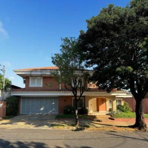 Juan  de Salazar esq Pittiantuta 1722, Mcal. López, Asunción 00001, פרגוואי