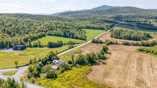 1205  Ch. Russell, Dunham, 魁北克省 J0E 1M0, 加拿大