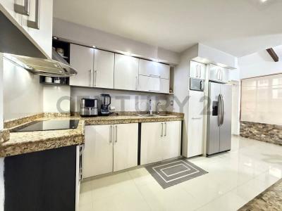 Puerto la Cruz Miramar plaza, Puerto La Cruz, Anzoategui 00001, Venezuela