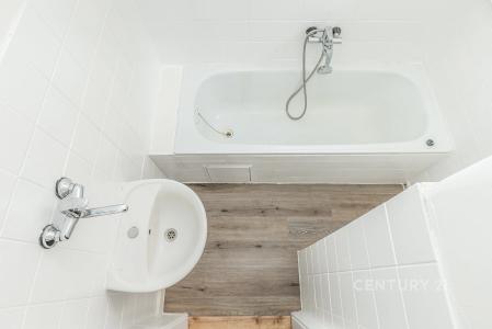 165/2, nám. Václavské, Čistá, Rakovník 27034, Czech Republic