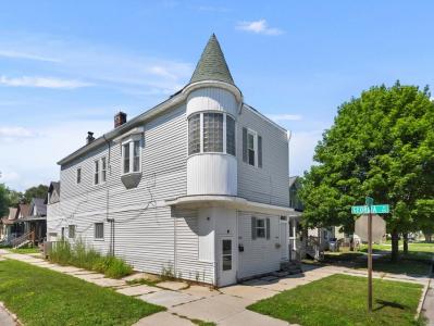 1332 S 9th St., Sheboygan, Wisconsin 53081, États-Unis