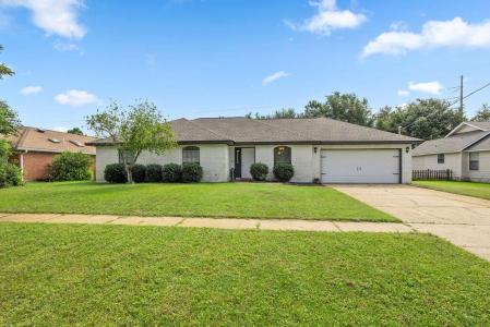 2240 Prytania Circle, Navarre, Florida 32566, USA