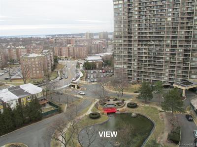 1 Bay Club Drive 14-H, Bayside, New York 11360, Stati Uniti