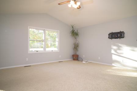 210 Lands End Road, Hillsboro, 伊利諾州 62049, 美國