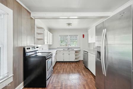 1960 Dave Buck Road, Johnson City, تينيسي 37601, الولايات المتحدة