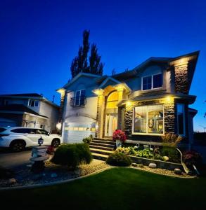 40 DREVER CLOSE, Red Deer, アルバータ T4R 2N6, カナダ