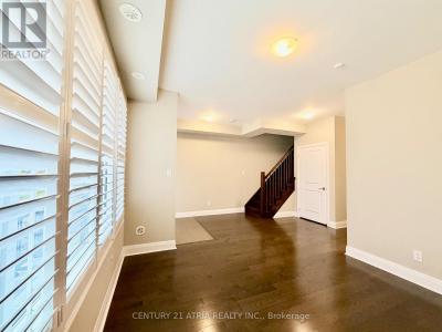 110 LITTLE CREEK ROAD, Mississauga (hurontario), Ontario L5R 0E9, Canada