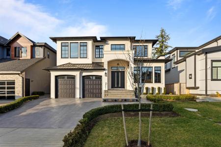 19759 33 AVENUE, Langley, British Columbia V3A 0N9, Canada