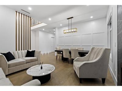 19759 33, Langley, British Columbia V3A 0N9, Canada