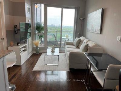 18 HOLMES AVENUE, Toronto, Ontario M2N 0E1, Canada