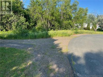 70 RUE JEANNE D'ARC, Rivière-À-La-Truite-, New Brunswick E1X 2N4, Canada