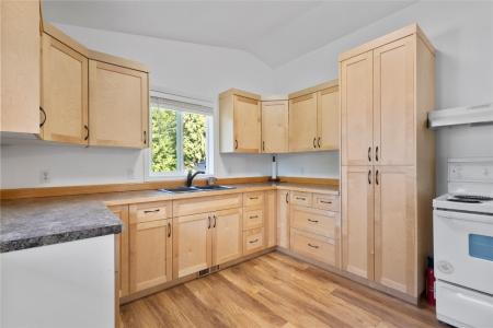 6803 MAGNA BAY DRIVE, Magna Bay, Colúmbia Britânica V0E 1M7, CANADÁ