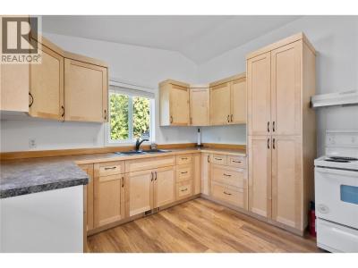 6803 MAGNA BAY DRIVE, Magna Bay, Colúmbia Britânica V0E 1M7, CANADÁ