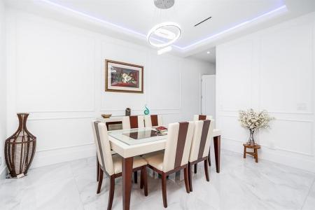 19718 33, Langley, British Columbia V3A 0N9, Canada