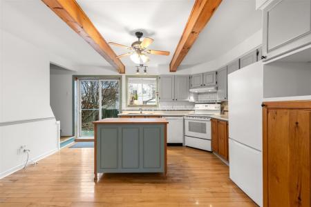 539  Av. Hector, Montréal (Mercier/Hochelaga-Maisonneuve), ケベック H1L 3W8, カナダ