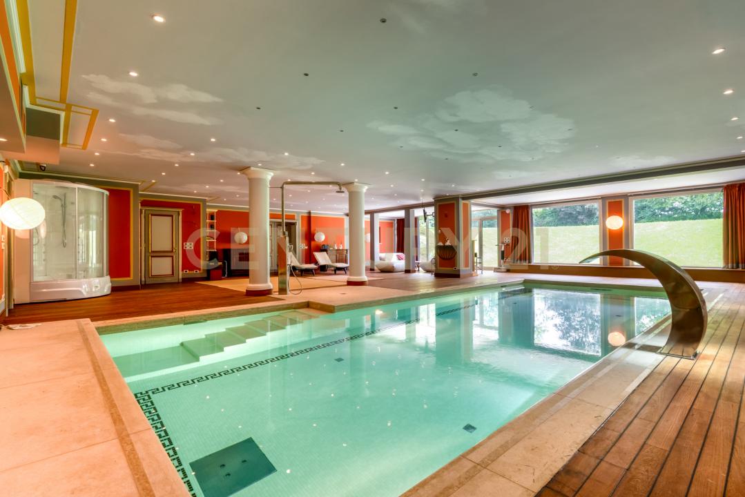 via Carrer, Arcade, Veneto 31030, Italia