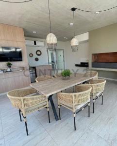 Charles de Gaulle esq. Mac Mahon 1412, Villa Morra, Asunción 00001, パラグアイ