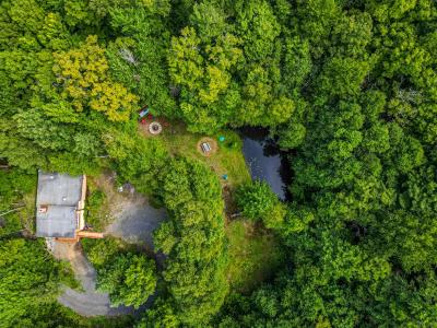 2217  Mtée d'Argenteuil, Saint-Adolphe-d'Howard, Quebec J0T 2B0, Canadá