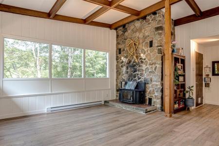 2217  Mtée d'Argenteuil, Saint-Adolphe-d'Howard, Quebec J0T 2B0, Canadá