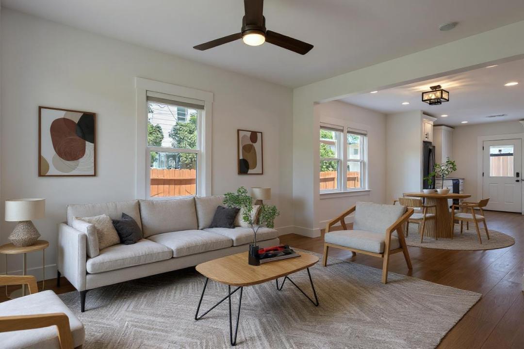 2117 14th Street, Sacramento, קליפורניה 95818, ארצות הברית של אמריקה