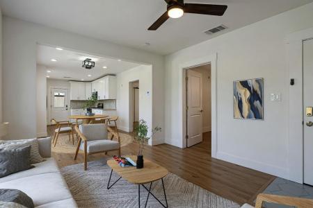 2117 14th Street, Sacramento, קליפורניה 95818, ארצות הברית של אמריקה