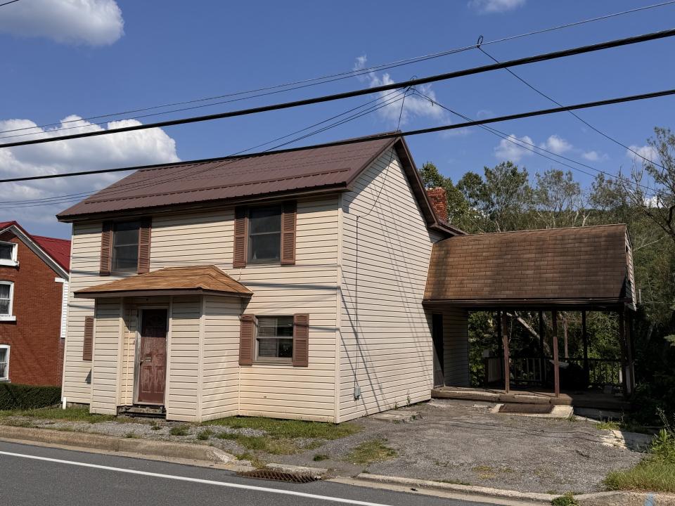 1368 Cardiff Road, Nanty-Glo-, Pennsylvania 15943, Estados Unidos