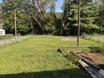 1368 Cardiff Road, Nanty-Glo-, Pennsylvania 15943, Estados Unidos