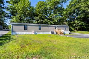 15 Julia Ln, Beacon, New York 12508