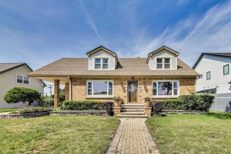 4962 N Oconto, Harwood Heights, Illinois 60706, USA