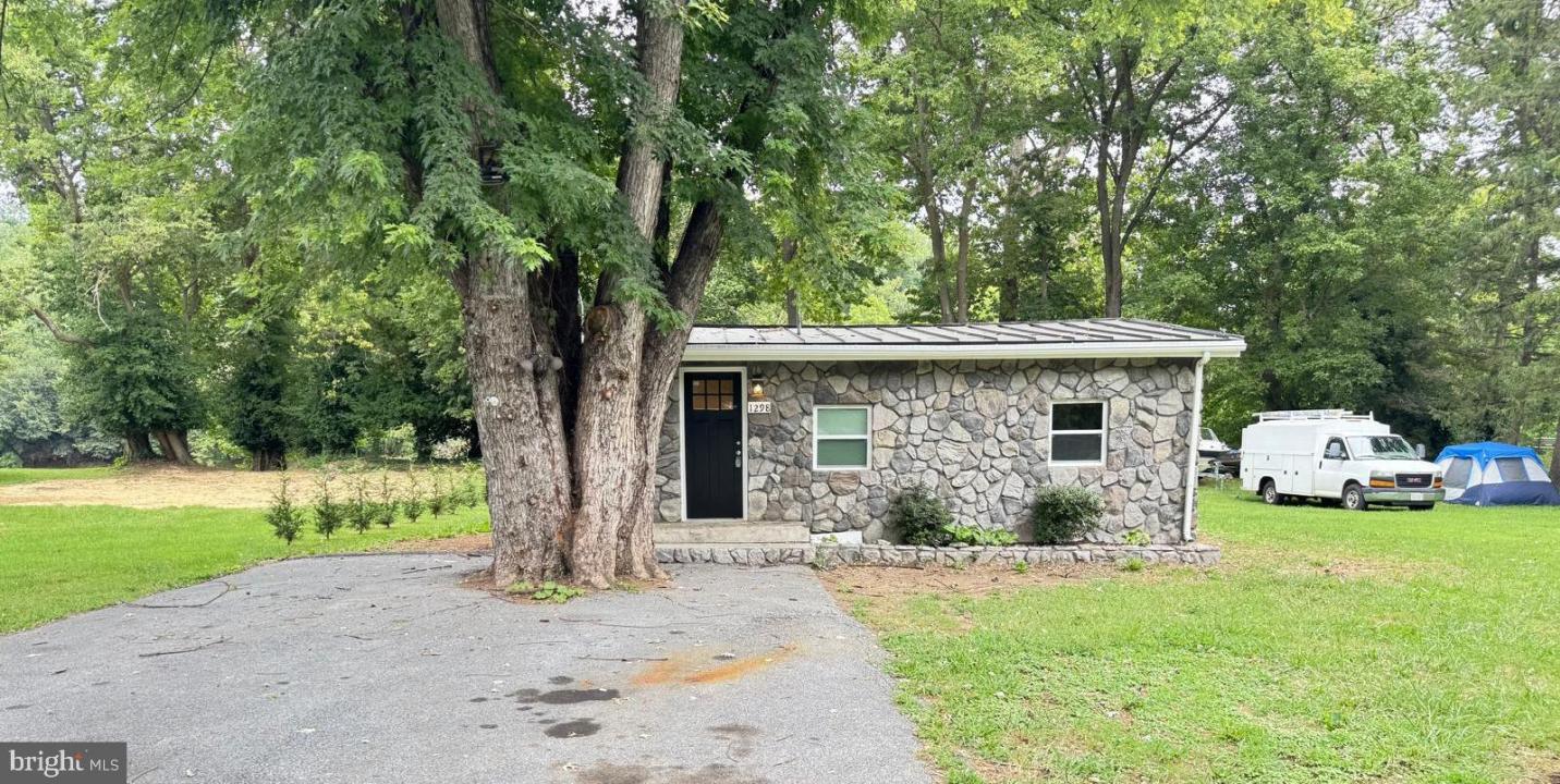 1298 Queens Highway, Front Royal, Virgínia 22630, Estados Unidos