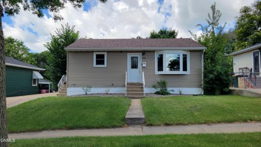 1510 N 13th Street, Bismarck, North Dakota 58501
