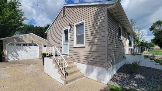 1510 N 13th Street, Bismarck, North Dakota 58501