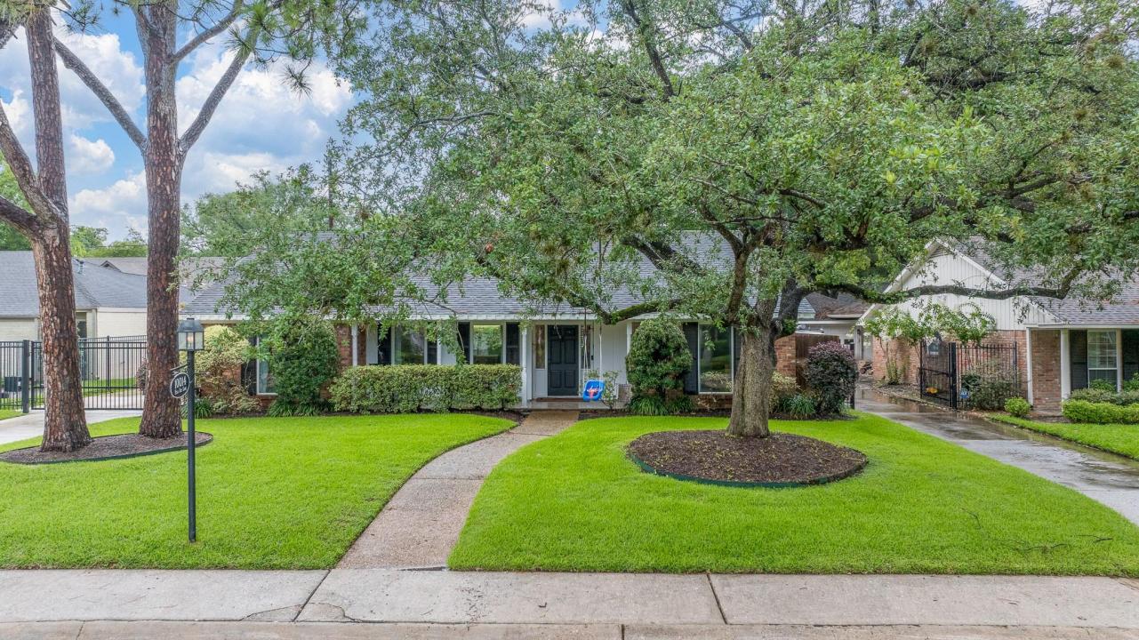10014 Ella Lee Lane , Houston, Texas 77042