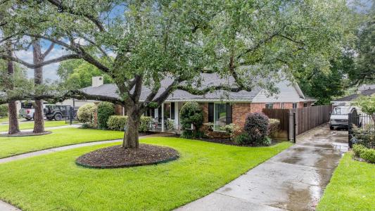 10014 Ella Lee Lane , Houston, Texas 77042