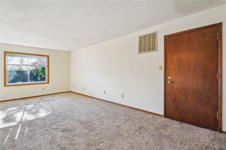 4765 Woodland Avenue 4, West Des Moines, Iowa 50266, Stati Uniti