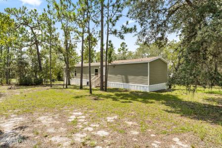5674 Hiawatha Street, Keystone Heights, Florida 32656