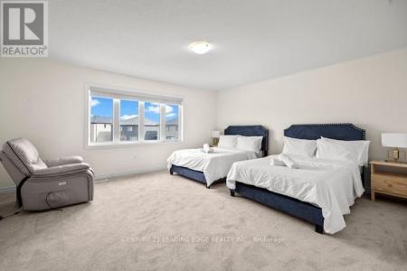 165 ROSANNE CIRCLE, Wasaga Beach, Ontario L9Z 0N1, CANADÁ