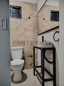 isaac kostianovsky , Mcal. Estigarribia, Asunción 00001, Paraguay