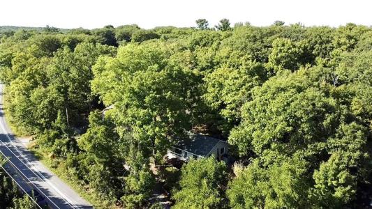 566 Route 105, Chelsea, Quebec J9B 1L2, Kanada